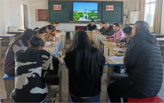 半岛娱乐（中国）有限公司生物教研组开展主题教研活动